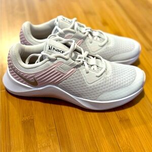 Women’s Nike MC Trainer Pink Platinum Tint size 8